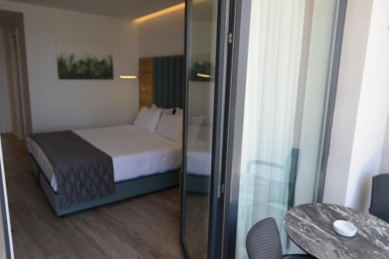 Ebbi Hotel Dhërmi Εξωτερικό φωτογραφία